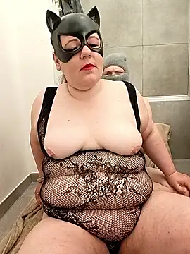 TwilledOverbite online show from 04-23-26, 06:31