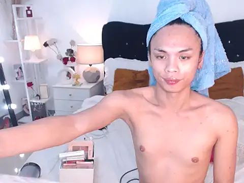 Snapshot of YzaHellsex chatting on 02-23-26, 04:18 YzaHellsex online show from 02-23-26, 04:18