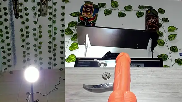 bella  funny online show from 05-26-26, 06:39