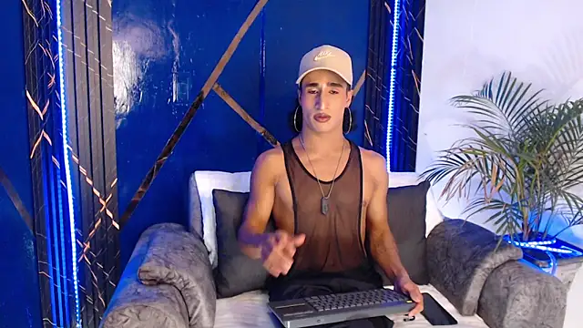 Snapshot of KatalinaForz chatting on 02-27-26, 06:52 KatalinaForz online show from 02-27-26, 06:52