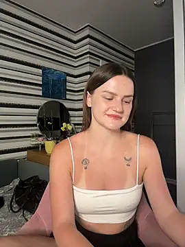 UnholyAmy online show from 06-08-26, 07:58