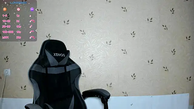 NicoleDaviss online show from 05-10-26, 07:27