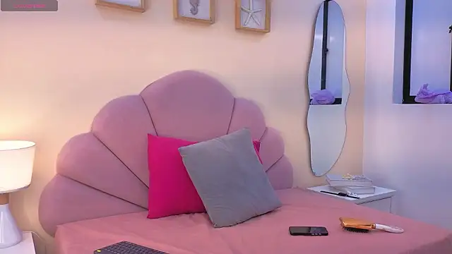 Snapshot of serena_arias7 chatting on 02-27-26, 09:58 serena arias7 online show from 02-27-26, 09:58