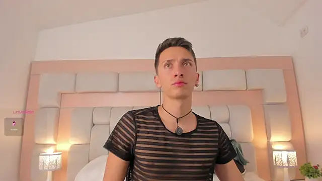 Thiago Jones1 online show from 03-17-26, 07:50