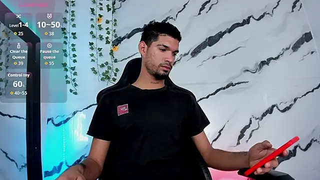 Snapshot of CarlosHotVibes chatting on 02-25-26, 01:11 CarlosHotVibes online show from 02-25-26, 01:11