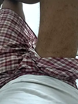 Snapshot of womencock chatting on 02-25-26, 04:07 womencock online show from 02-25-26, 04:07