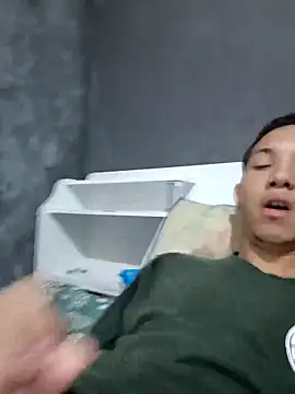 Gustavo063safado online show from 02-25-26, 01:55