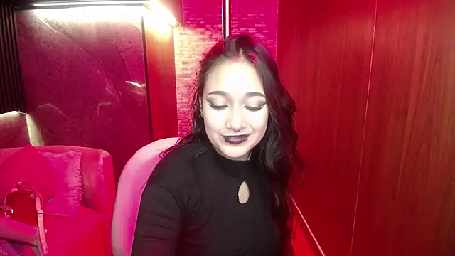 Snapshot of Aura_cute_ chatting on 04-22-26, 03:35 Aura cute online show from 04-22-26, 03:35