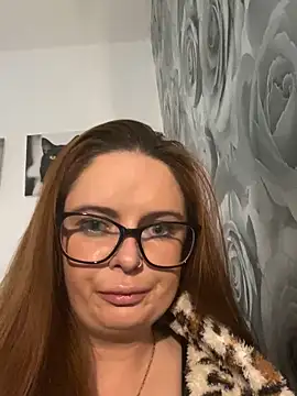 Grizzlybrizzles online show from 03-18-26, 01:31