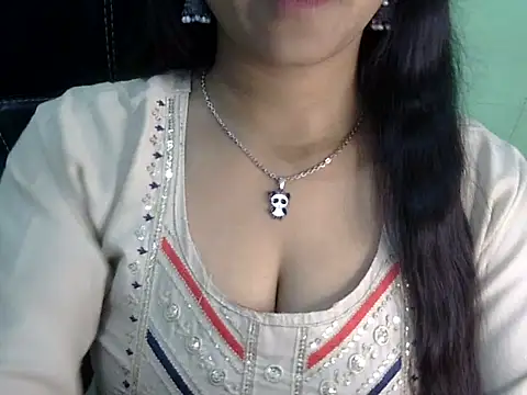 cute momo love online show from 03-24-26, 05:40