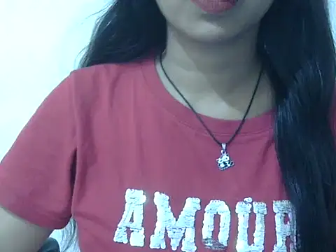 cute momo love online show from 06-15-26, 05:18