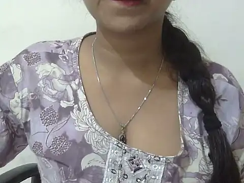 cute momo love online show from 07-02-26, 04:18