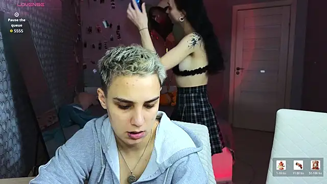 LuxuryLoverss online show from 03-31-26, 11:01