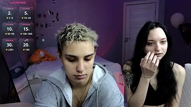LuxuryLoverss online show from 04-21-26, 11:06