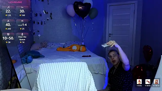 LuxuryLoverss online show from 03-29-26, 11:01