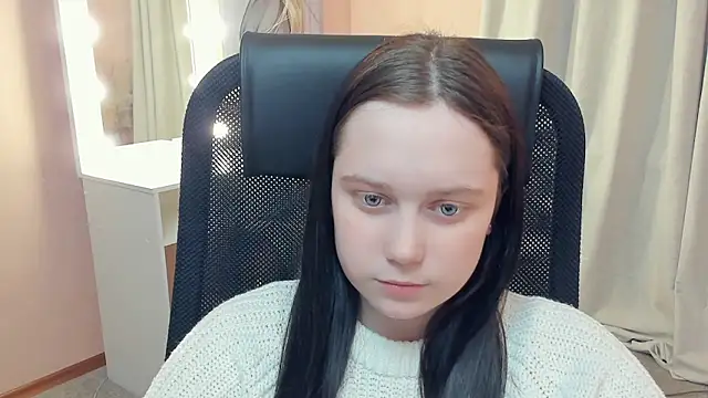 Snapshot of LynnaNull chatting on 02-24-26, 01:23 LynnaNull online show from 02-24-26, 01:23