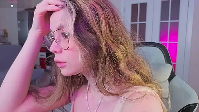 Dipamelly online show from 04-01-26, 02:02