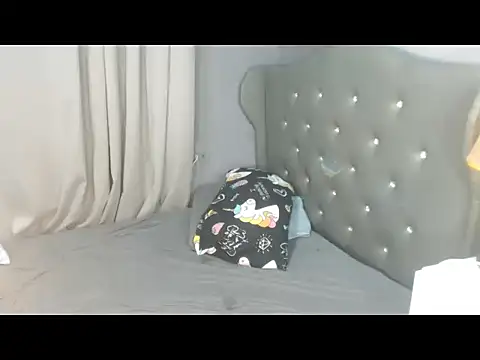 Ela Rossie online show from 04-05-26, 02:02