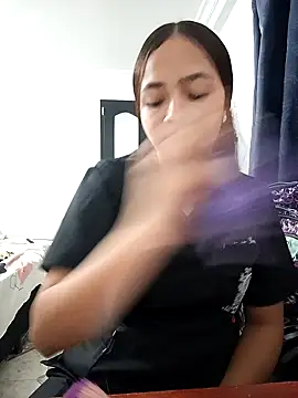 Sexy cloe outdoors online show from 03-09-26, 11:41