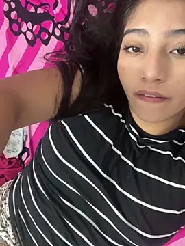 Sexy mia outdoors online show from 04-11-26, 05:26