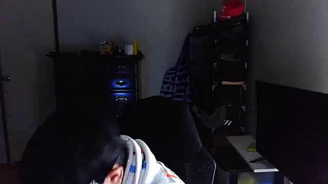 Snapshot of longlongsong chatting on 02-25-26, 09:31 longlongsong online show from 02-25-26, 09:31