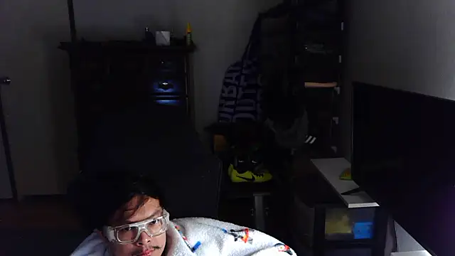 Snapshot of longlongsong chatting on 02-23-26, 08:48 longlongsong online show from 02-23-26, 08:48