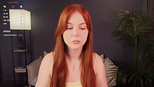 Elle Funning online show from 05-11-26, 02:57