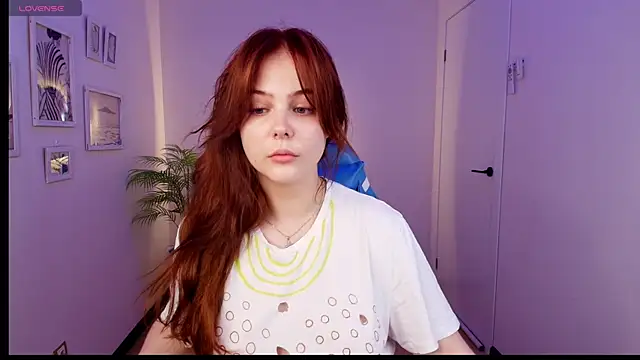 Elle Funning online show from 06-07-26, 03:50