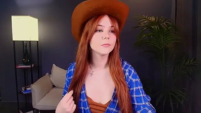Elle Funning online show from 05-14-26, 03:25