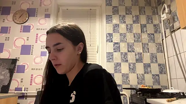 Snapshot of TyraMagna chatting on 02-23-26, 04:07 TyraMagna online show from 02-23-26, 04:07