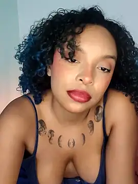 Snapshot of nessa_wine chatting on 02-26-26, 07:36 nessa wine online show from 02-26-26, 07:36