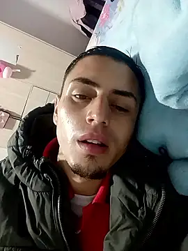 Snapshot of Cristianramos199 chatting on 03-03-26, 01:56 Cristianramos199 online show from 03-03-26, 01:56