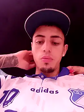 Snapshot of Cristianramos199 chatting on 03-01-26, 04:40 Cristianramos199 online show from 03-01-26, 04:40