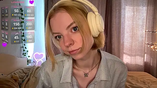 Snapshot of Marry_Sornatiko chatting on 05-31-26, 02:56 Marry Sornatiko online show from 05-31-26, 02:56
