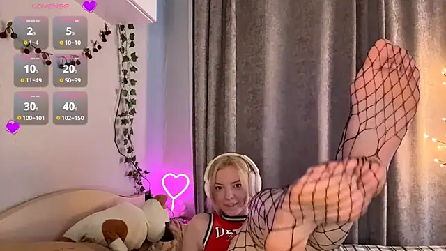 Snapshot of Marry_Sornatiko chatting on 05-22-26, 03:54 Marry Sornatiko online show from 05-22-26, 03:54