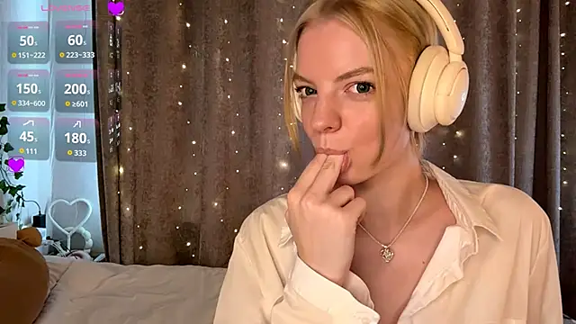 Snapshot of Marry_Sornatiko chatting on 06-14-26, 03:24 Marry Sornatiko online show from 06-14-26, 03:24