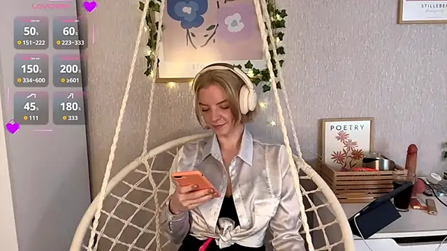 Snapshot of Marry_Sornatiko chatting on 05-17-26, 03:12 Marry Sornatiko online show from 05-17-26, 03:12