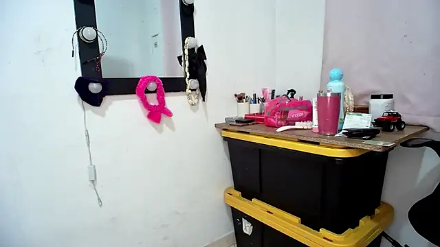 Couplesweethot online show from 06-01-26, 08:08