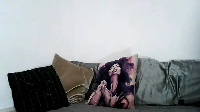 Couplesweethot online show from 05-19-26, 03:19