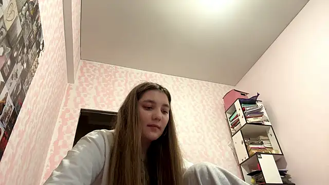 JanineThielman online show from 06-14-26, 01:23