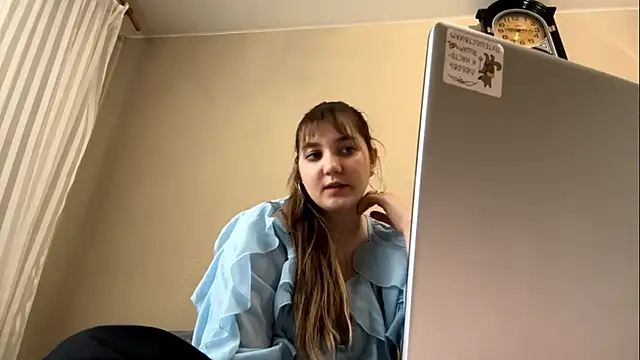 JanineThielman online show from 06-17-26, 01:10