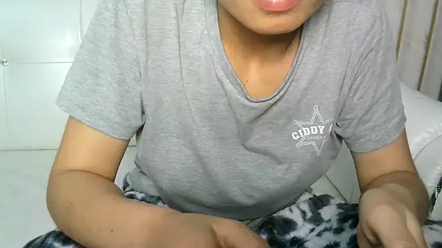 Snapshot of SHILPA_699 chatting on 05-21-26, 07:17 SHILPA 699 online show from 05-21-26, 07:17