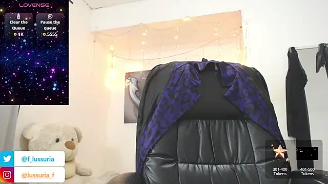 FranchescaSexy1 online show from 09-30-25, 11:00