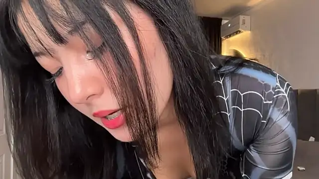 Snapshot of minnie_joy chatting on 07-11-26, 12:38 minnie joy online show from 07-11-26, 12:38