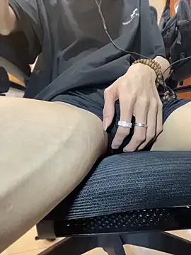 NniuAh online show from 04-20-26, 07:44