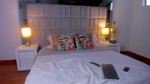 Tiffanyy Lam online show from 03-02-26, 10:06