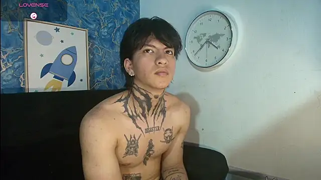 Snapshot of Tessarion_Black chatting on 06-27-26, 03:45 Tessarion Black online show from 06-27-26, 03:45