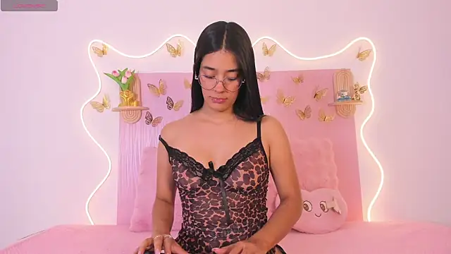 Isaa-queen online show from 04-07-26, 01:29