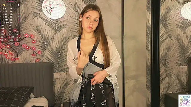 HinaVibe online show from 05-20-26, 11:46