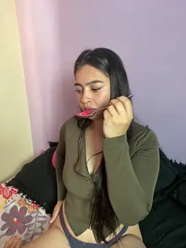 I Valentina online show from 03-28-26, 07:48